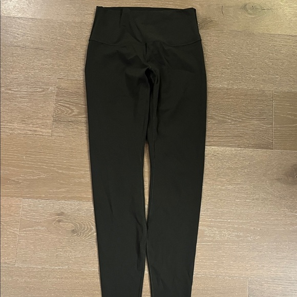 Lululemon Wunder Under Hi-Rise Tight Full-On Luxtreme 28" Dark Olive size 6 - Picture 3 of 12